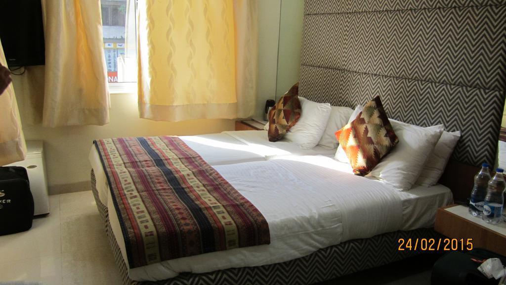 Empire Hotel Mumbai Szoba fotó